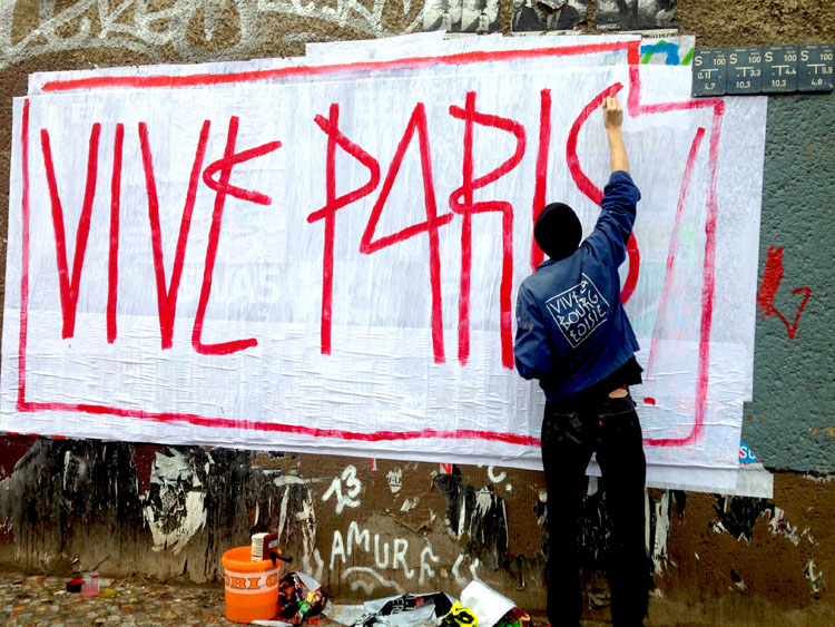 SP38, Vive Paris, Vive la bourgeoisie, vive la crise, vive SP38, propagande, affichiste, sérigraphie, street art, , Berlinstreetart
