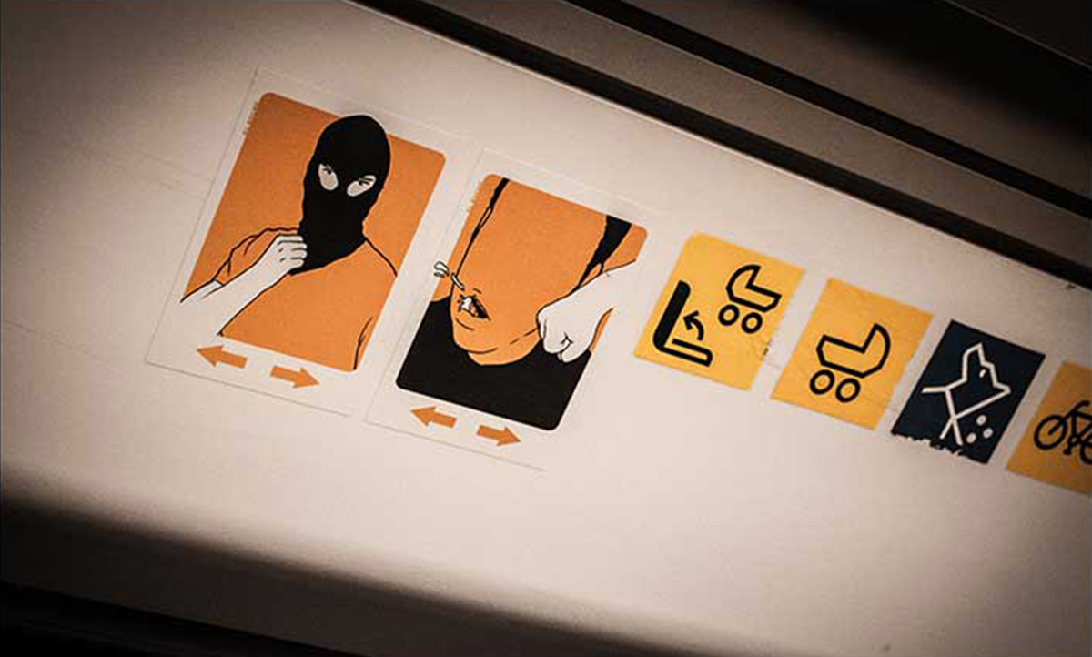 El Bocho - Violence Stickers, in Hamburg and Berlin
